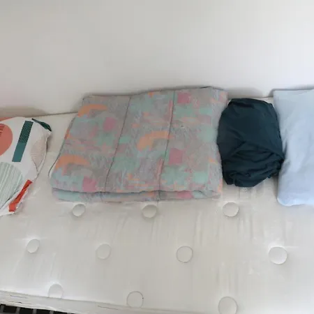 Hostel Spacieux 15 *
